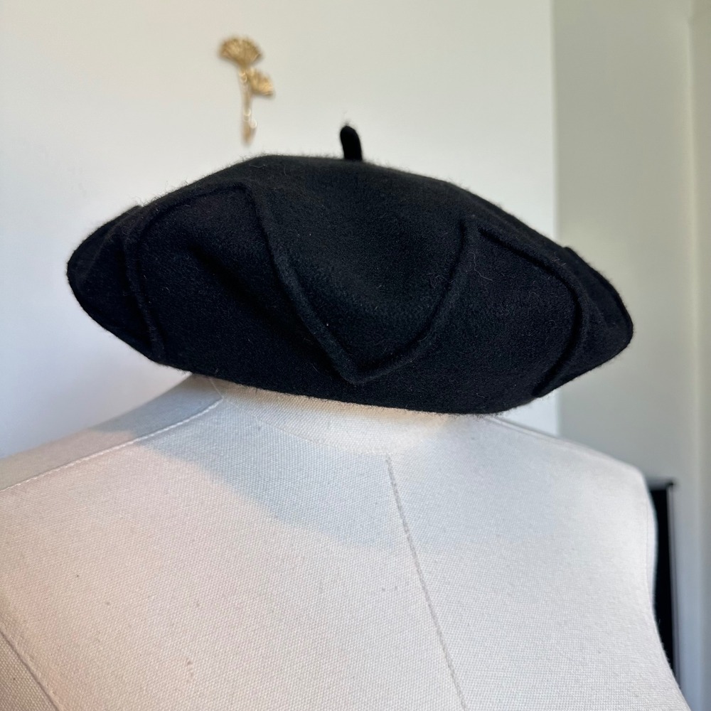 Beret 100% Wool Sculptural Pleated Black Parisian Chic French Girl‎ One Size